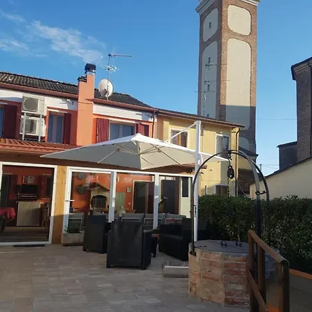 All'antico Campanile شقة